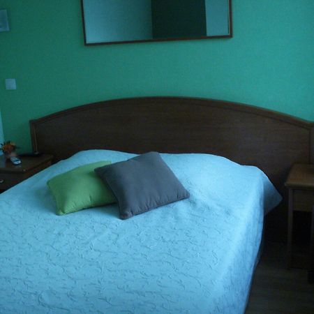 Chambres D'Hotes La Chaumiere Arcy-sur-Cure Exteriör bild